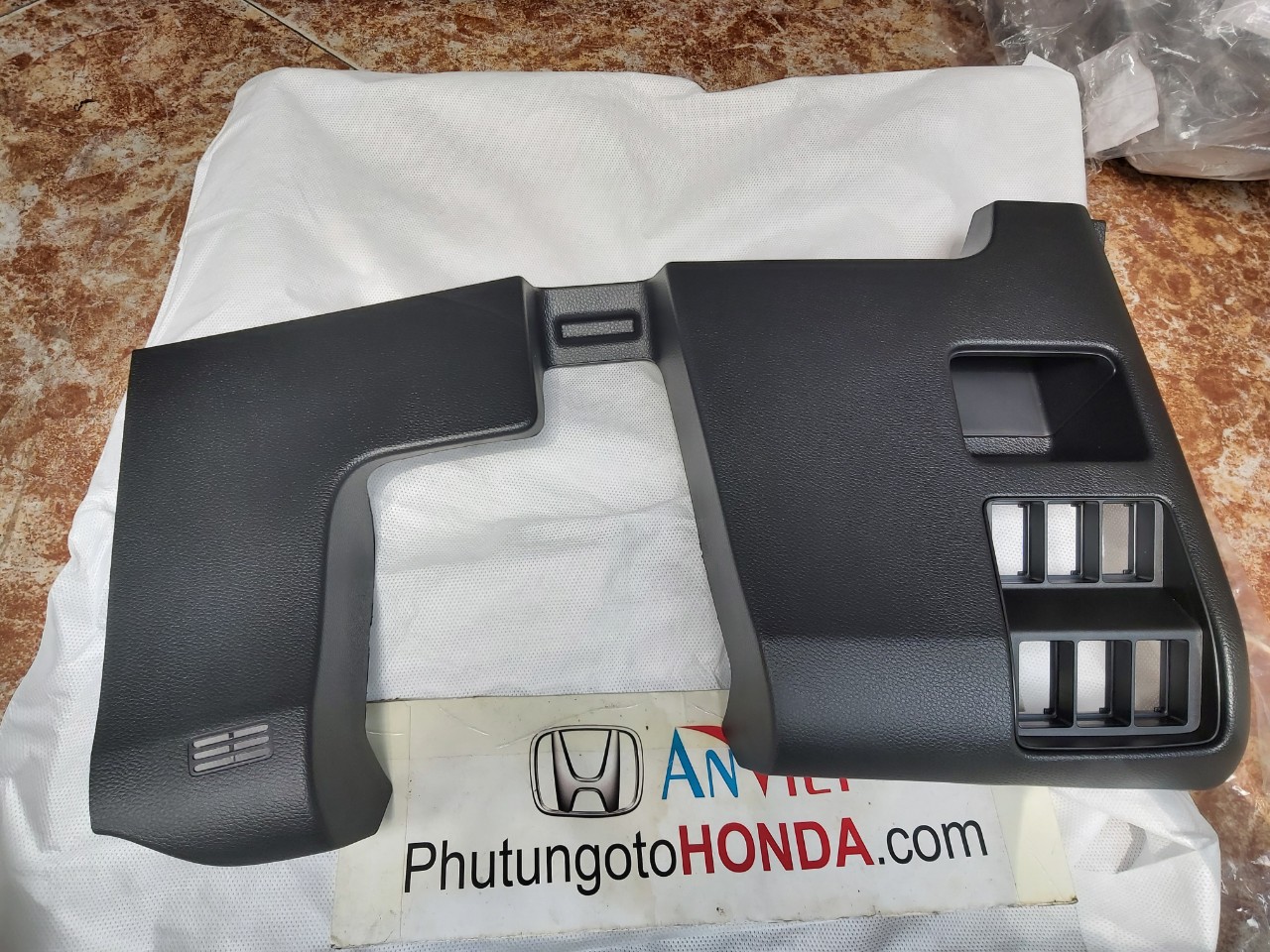 Ốp dưới vô lăng xe honda CRV 2008